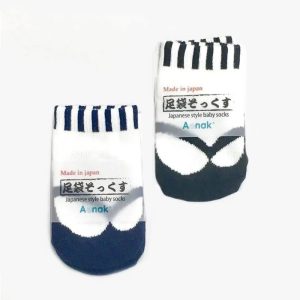 宝宝衣服奶渍怎么洗:及时处理并遵守洗标