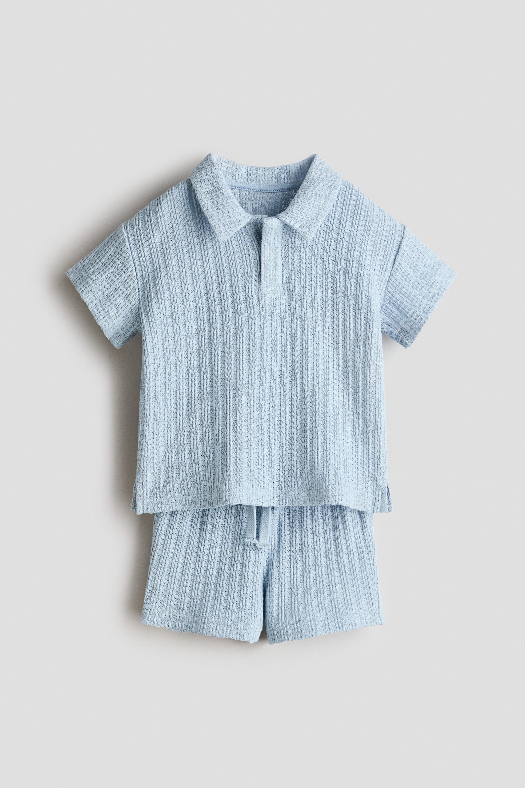 宝宝室内穿什么衣服：按活动和换洗需求安排