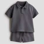 宝宝衣服怎么晾晒:看洗标并确认厚边干透 宝宝衣服 宝宝衣服怎么晾晒