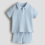 宝宝衣服辅食污渍怎么洗:按污渍和面料分别处理 宝宝衣服 宝宝衣服辅食污渍怎么洗