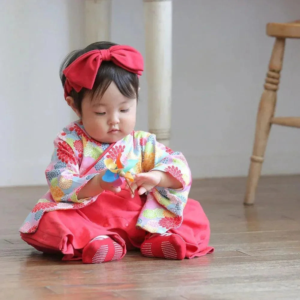 宝宝夏季衣服怎么选：薄款也要检查面料与开口